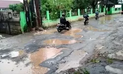 Kondisi Jalan Rusak Diwilayah Bogor Timur, Direspon Cepat H. Adi Suwardi
