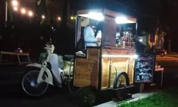 Tawarkan Sensasi Ngopi Dengan Berbagai Varian Rasa Di Pinggir Jalan Apartemen Gunung Putri Square