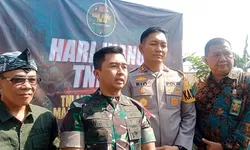 Peringati Hari Juang Kartika ke 78, Dandim 0621 Tanam 1130 Batang Pohon di Gunung Putri