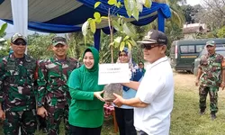 Persit Kartika Chandra Kirana 0621 Kabupaten Bogor Tanam 500 Pohon di Kecamatan Sukamakmur