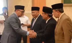 Iwan Setiawan melakukan mutasi dan rotasi jabatan empat Pejabat Pimpinan Tinggi Pratama (Eselon II) di lingkup Pemerintah Kabupaten Bogor