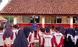 Peringati Hari Pahlawan, SDN Sukaati Cariu Menggelar Doa Bersama