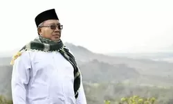 Berbeda dengan Pernyataan Kades, Bupati Sukabumi Marwan Hamami, Terkait rencana Pandawara Group yang akan bersih-bersih pantai itu sudah dikomunikasikan
