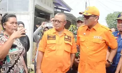Bupati Bogor berpesan kepada masyarakat untuk proaktif melaporkan kebutuhan air bersih kepada kepala Desa dan Camat.