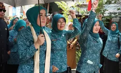 Masuk 8 Besar 10 Program PKK. Halimastussadiyah Iwan apresiasi Desa Wanaherang