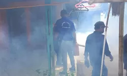 Kurangi Warga yang terserang DBD, Karang Taruna Cileungsi Kidul lakukan Fooging.