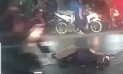 Satu Pengendara Motor Tewas, Usai bertabrakan di Jalan Mercedes Benz.