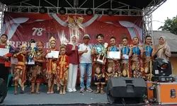 Semarak kemerdekan RI 78 Tahun, Warga Desa Cicadas Gelar Lomba Seni Tari Jaipong.