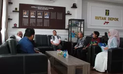 Bentuk Sinergitas, Lurah Cilodong beserta Kampus STIAMI Kunjungi Rutan 1 Depok.