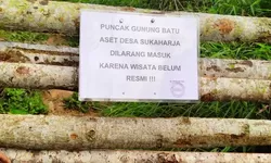 Serobot Lahan Milik Negara, dengan mengambil keuntungan Restibusi Tiket Wisata Gunung Batu.