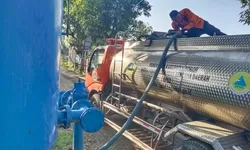 Krisis Air Bersih, Pemkab Bogor Gercep Salurkan 10 Ribu Liter Air Bersih Bagi Masyarakat.