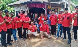 Tim Relawan Dr. Haryanto gelar pengobatan secara Gratis di 2 Desa Kecamatan Gunung Putri.