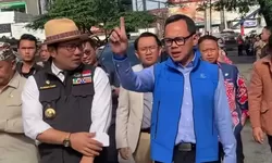 Ridwan Kamil dan Bima Arya Polisikan Pemalsu Data PPDB 2023: Ribuan Siswa Dicoret.