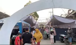 Dorong perekonomian dibidang UMKM, Karang Taruna Unit 02 Desa Cicadas Gelar Bazar "Zero Two".