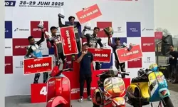 M Abdul Azis Antar Hoentoe 14 Gunsspeed Juara Kelas Utama Scooter Prix 2025 Round 2
