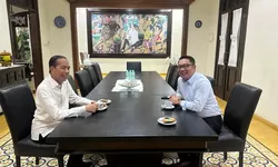 Jokowi Temui Ridwan Kamil di Jakarta, Siap Jadi Juru Kampanye RIDO?