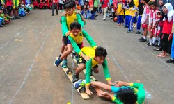 Melatih Fisik dan Kerja Tim Anak lewat Permainan Tradisional