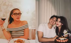 Konflik Panas Antara Awkarin dan Brisia Jodie, Siapa yang Salah?