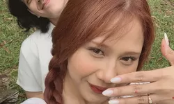 Nadin Amizah Bagikan Momen Romantis Saat Diberi Cincin oleh Faishal Tanjung di Taman