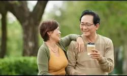 5 Tips untuk Membangun Hubungan Akrab dengan Orang Tua Pacar, Nomer 1 Wajib Banget Dilakukan!