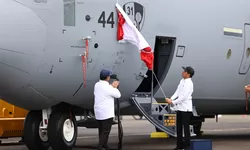 Prabowo Subianto Serahkan Pesawat Keempat C-130J Super Hercules untuk TNI AU yang Langsung Disaksikan Presiden Jokowi
