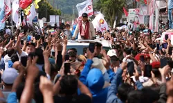 Usai Debat Terakhir, Prabowo Subianto Pulang Kampung Disambut Puluhan Ribu Masyarakat Sulawesi Utara