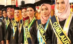 Lulus dengan Predikat Cumlaude dan Ingin Jadi PNS? Ini 4 Keuntungan Daftar CPNS Jalur Cumlaude