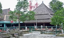 Wisata Religi: Menelusuri Jejak Sunan Giri dan Sunan Gresik, Dua Tokoh Penyebaran Islam di Nusantara