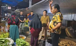 Tampung Aspirasi Warga, Cawalkot Bogor Aji Jaya Bintara Blusukan Tengah Malam di Jalan Suryakencana