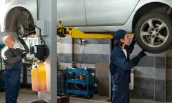 Cara Merawat Sokbreker Mobil Agar Awet Bertahun-tahun, Kaki-kaki Nyaman Bepergian Jadi Lebih Aman