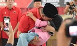 Jadi Calon Tunggal dari PDIP, Tri Adhianto Gelar Syukuran dan Santuni Ratusan Anak Yatim