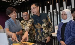 PLN dan XL Axiata Perkuat Kolaborasi Pasokan Listrik dan Transisi Energi Hijau