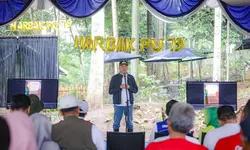 Rayakan Hari Baktu PU, Pj Wali Kota Bandung Resmikan Penataan Mata Air Cilameta