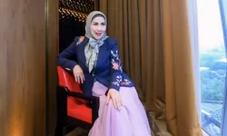 Venna Melinda Secara Resmi Bercerai dari Ferry Irawan