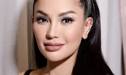 Nikita Mirzani Mengkritik Perilaku Miftah terhadap Yati Pesek