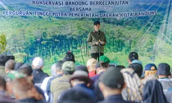 Pj Wali Kota Bandung Apresiasi Kinerja Perguruan Tinggi Kurangi Ritasi Sampah