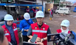 Pemkot Bandung Siapkan Truk Air Bersih Atasi Kebocoran Pipa Induk PDAM Tirtawening Bandung