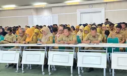 Ajak ASN Tingkatkan Literasi, Sekda Kabupaten Bogor Terapkan Program Selasa Membaca