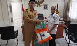 Jadi Inspirasi, Pemkab Bogor Berangkatkan Umroh Guru SLB Mekarsari 1 Cibinong