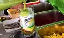 Es Teler Jumbo Viral di Bogor, Cocok untuk Takjil, Ludes 1000 Gelas Sehari!