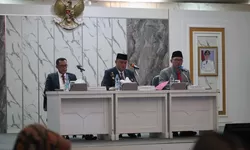 Bupati Bogor Pimpin Rapat Evaluasi APBD 2025, Ingatkan Jajarannya Tekankan Integritas dan Utamakan Pelayanan Publik