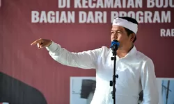 Ingatkan Soal Pidana, Gubernur Jabar Minta Pengelola Pasar Caringin Tangani Sendiri Masalah Sampah