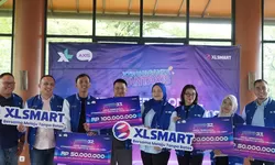 Apresiasi Pelanggan Setia, XLSMART Serahkan Hadiah Ratusan Juta untuk Pemenang Xtravaganza FantAXIS