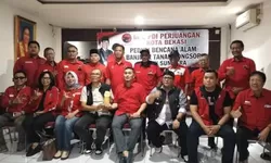 PDIP Kota Bekasi Galang Rp50 Juta untuk Korban Banjir Sumatera, Bantuan Diantar Langsung ke Lokasi