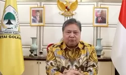 Kiprah Politik Airlangga Hartarto, Semua Bermula Tahun 2000-an Hingga Jadi Ketum