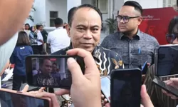 Viral Aplikasi X Twitter Bakal Diblokir, Menkominfo Sebut Ela Elo Bukan Buatan Pemerintah