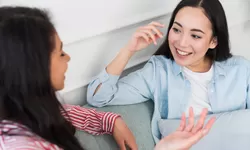 5 Arti Bahasa Tubuh dari Tatapan Mata, Salah Satunya Jadi Pertanda Jatuh Cinta