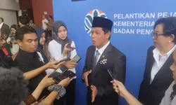 Menteri Hanif Lantik 43 Pejabat Eselon II
