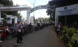 Samsat Kota Bogor Diserbu Ribuan Warga