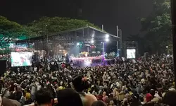 Penutup HJB ke-543, Ribuan Warga Padati Alun-alun Kota Bogor Saksikan Pertunjukan Wayang Golek